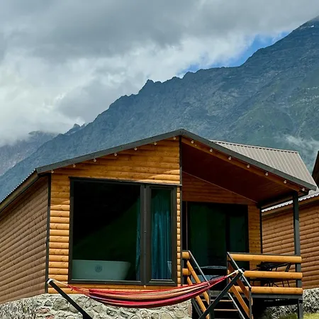 Kazbegi Inn Cottages Exterior photo