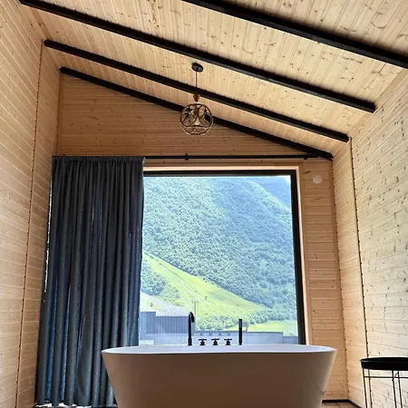 Kazbegi Inn Cottages Exterior photo