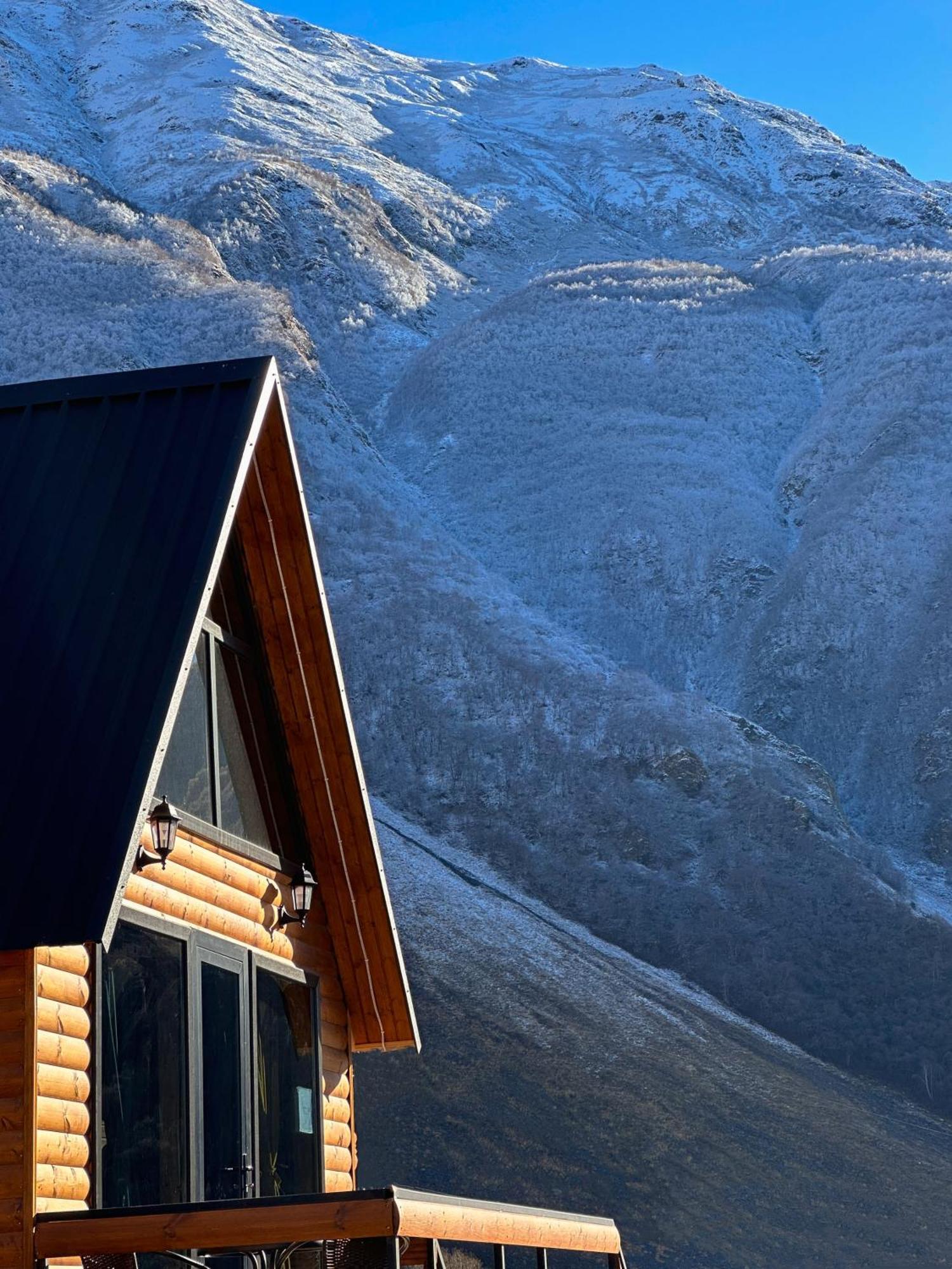 Kazbegi Inn Cottages *