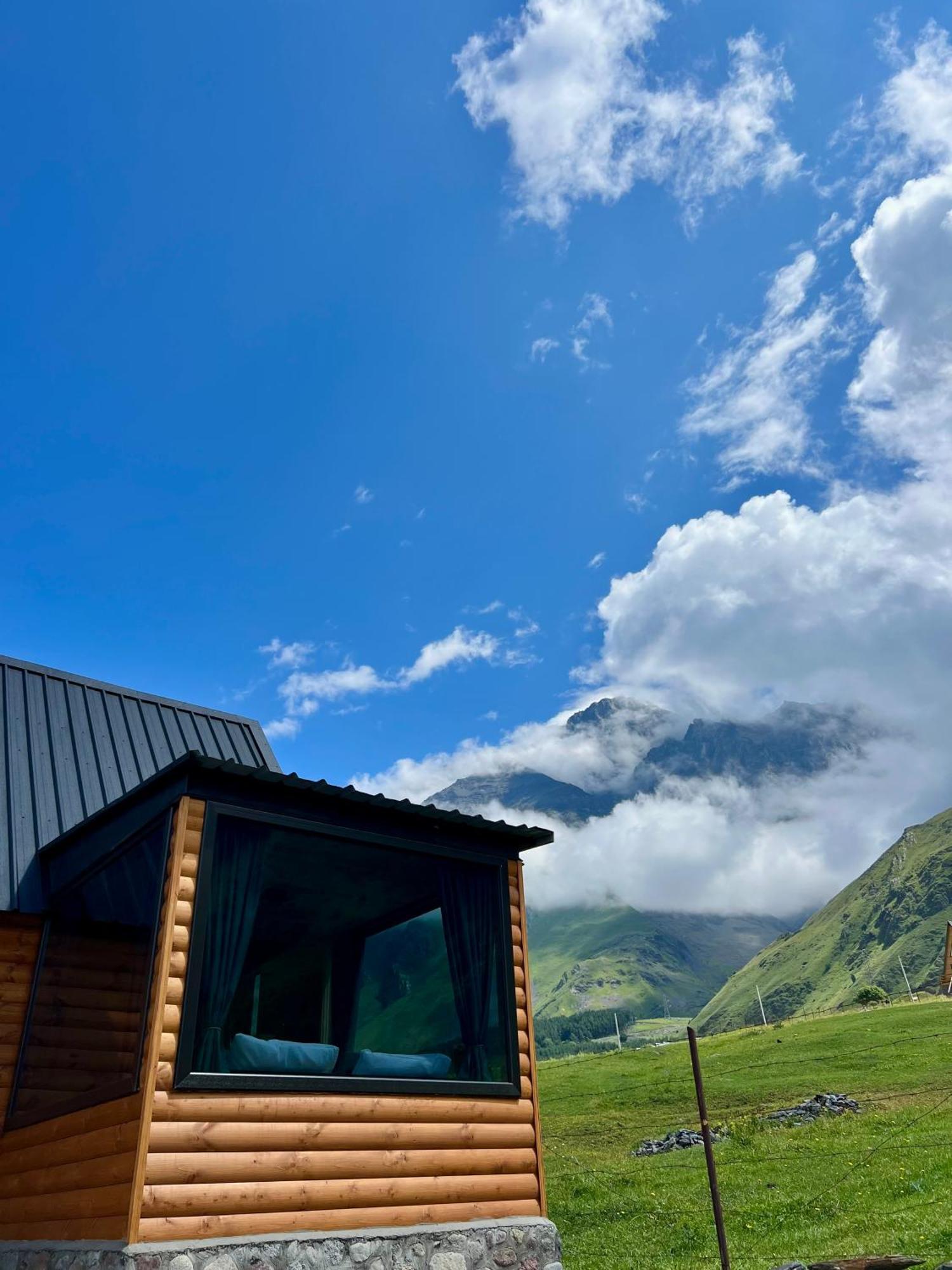 Dağ evi Kazbegi Inn Cottages *