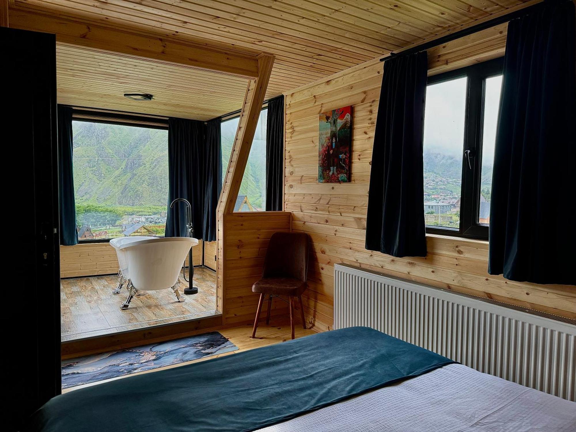 Kazbegi Inn Cottages * Kazbegi