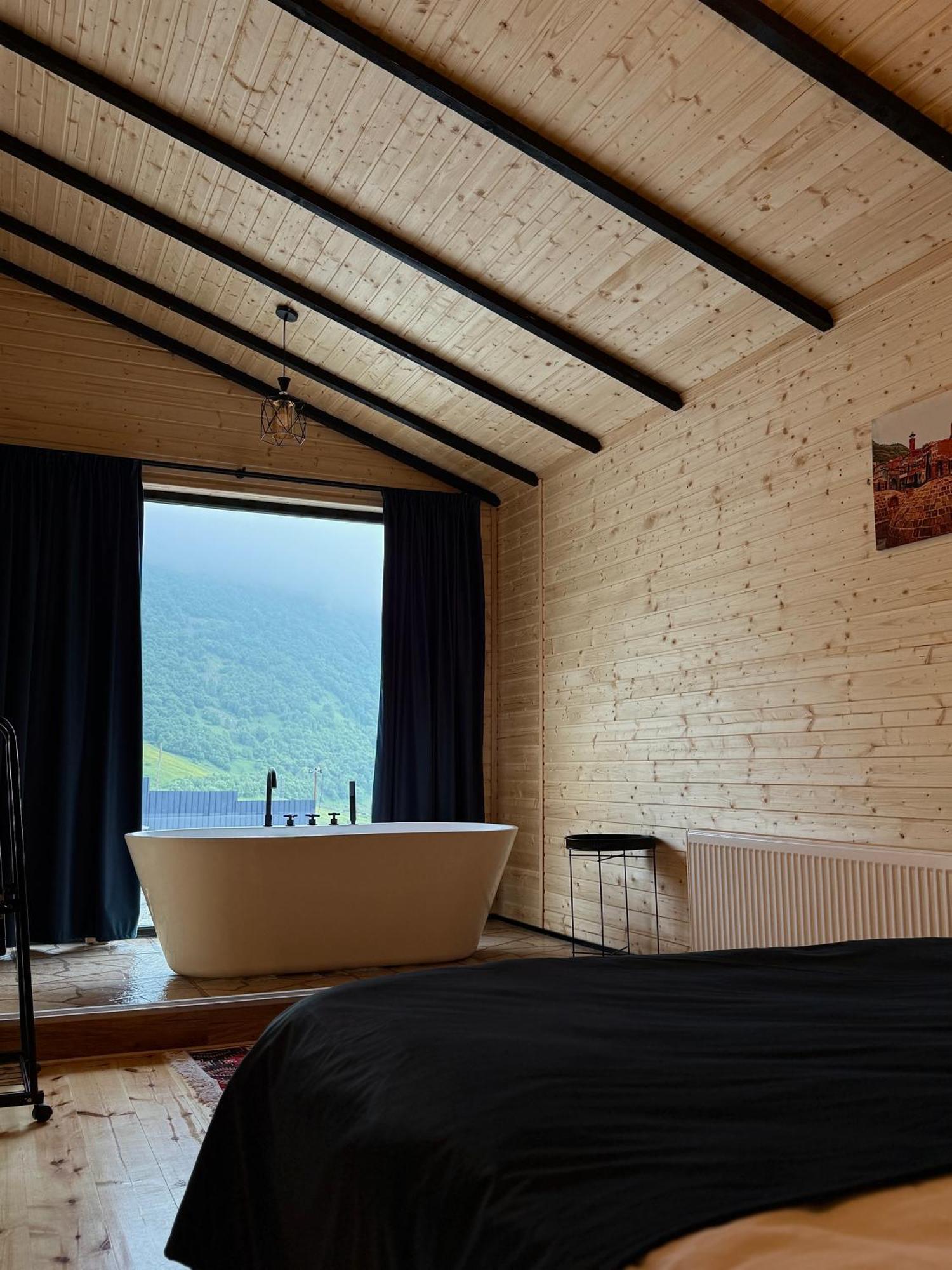 Шале Kazbegi Inn Cottages *